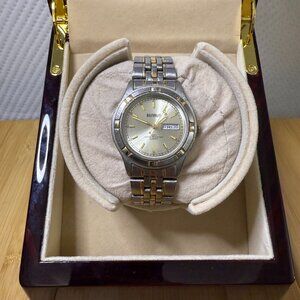 Vintage Benrus Two-Tone Gold/Silver Day-Date Watch BNW25402W, 36mm